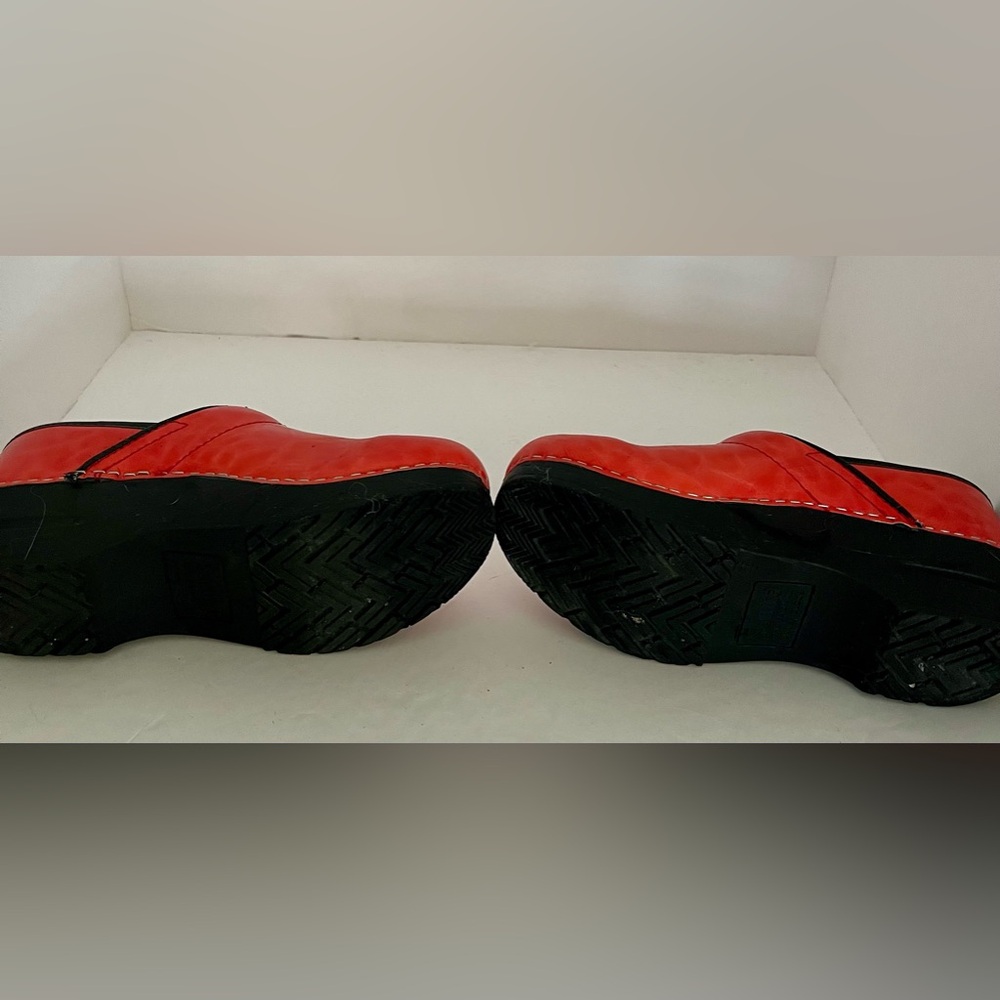Sanita Professional Danish Clog Womens Size 35 Red Slip On size 5 - Picture 6 of 7